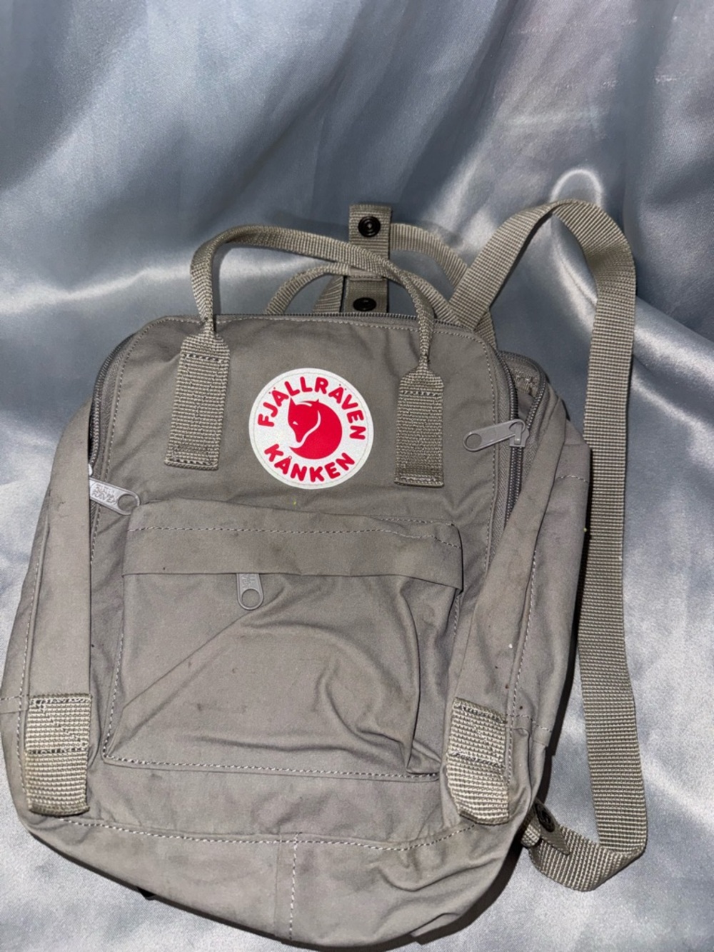 Fjallraven Kånken Mini Backpack – Gray with Red Logo